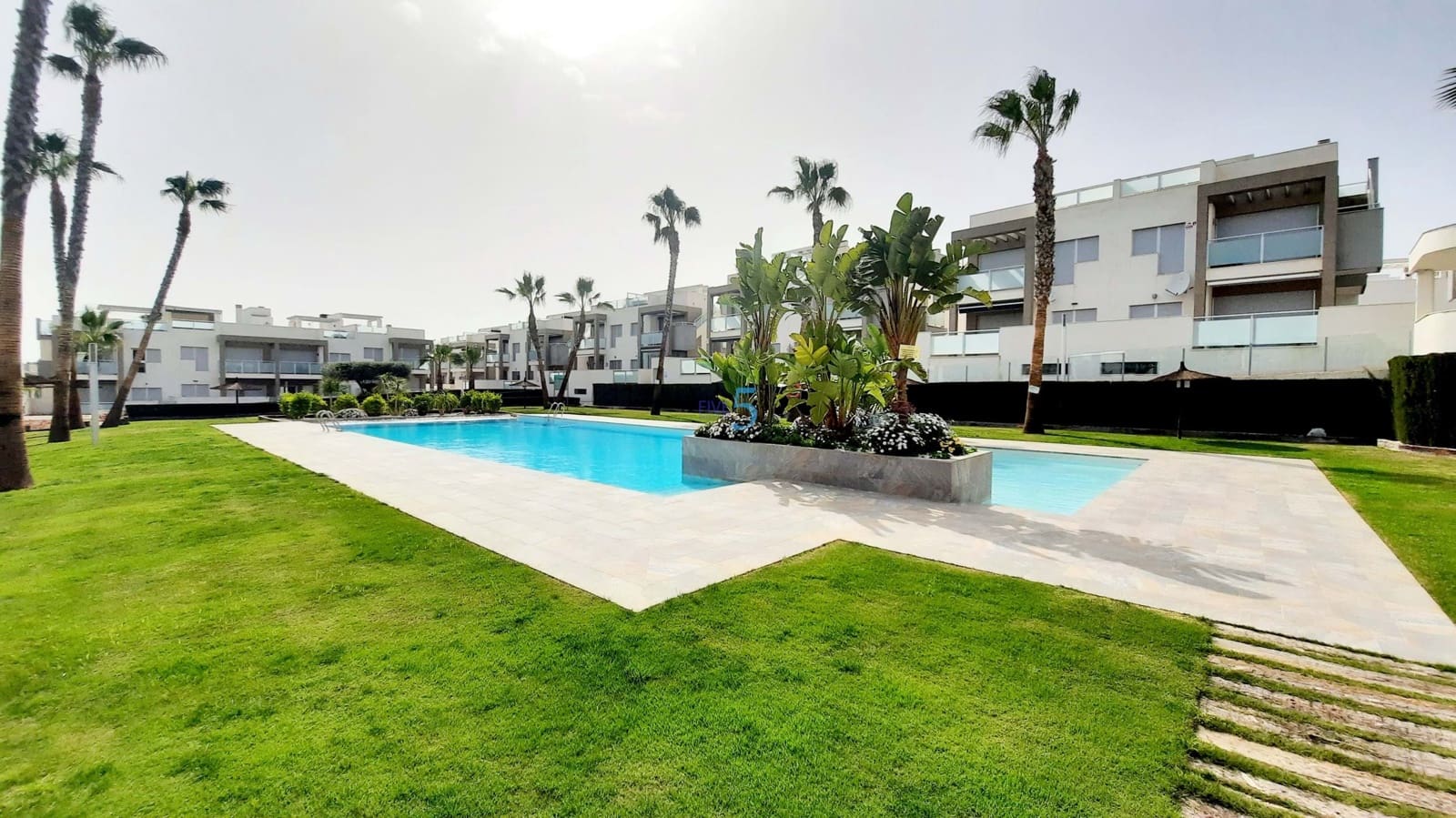 2 soveværelse Lejlighed til salg i Orihuela Costa med swimmingpool garage - € 245.000 (Ref: 6551896)