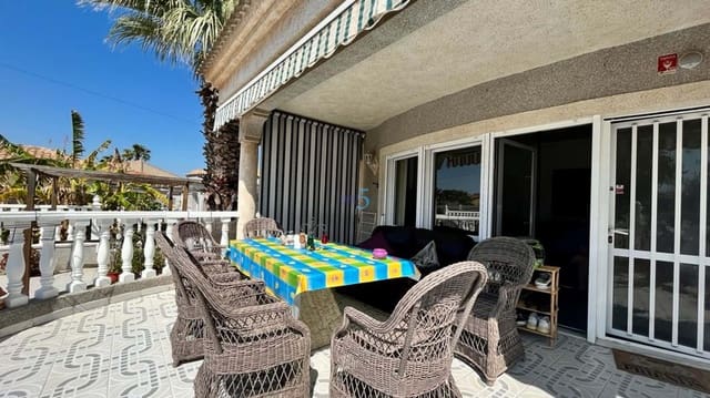 5 bedroom Semi-detached Villa for sale in Torrevieja with pool garage - € 320,000 (Ref: 6855685)