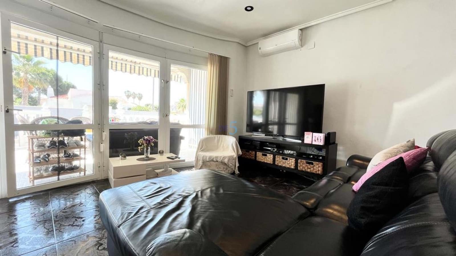 5 quarto Moradia Geminada para venda em Torrevieja com piscina garagem - 320 000 € (Ref: 6855685)