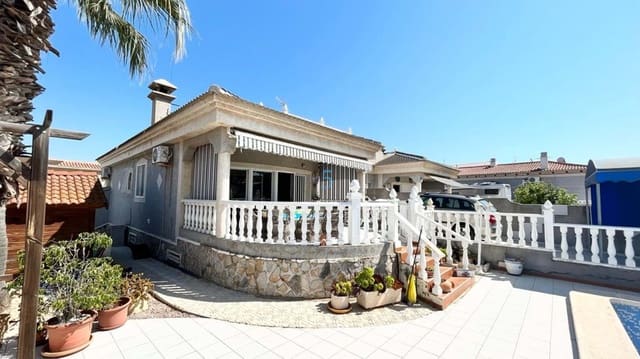 5 bedroom Semi-detached Villa for sale in Torrevieja with pool garage - € 320,000 (Ref: 6855685)