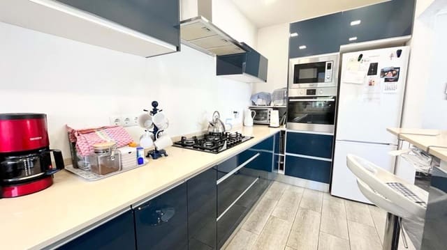 5 bedroom Semi-detached Villa for sale in Torrevieja with pool garage - € 320,000 (Ref: 6855685)