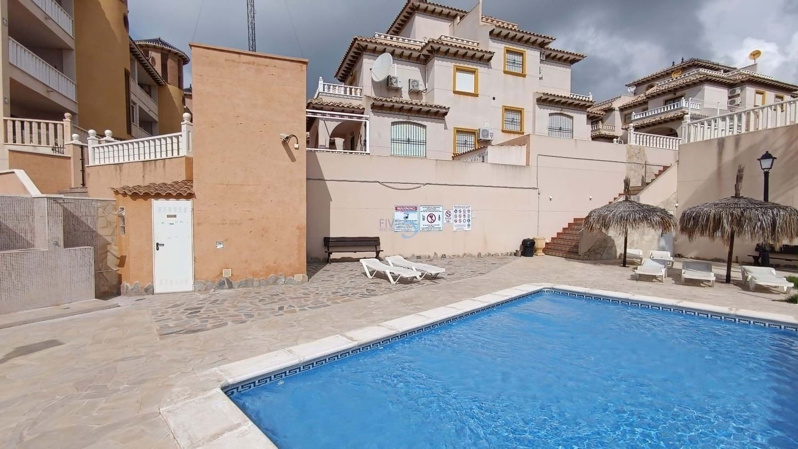 3 soverom Hus til salgs i Orihuela Costa med svømmebasseng - € 225 000 (Ref: 7593062)