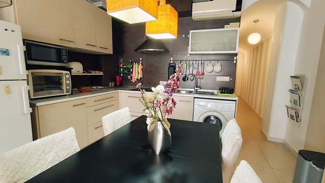 2 quarto Apartamento para venda em Torrevieja com garagem - 189 000 € (Ref: 7596359)