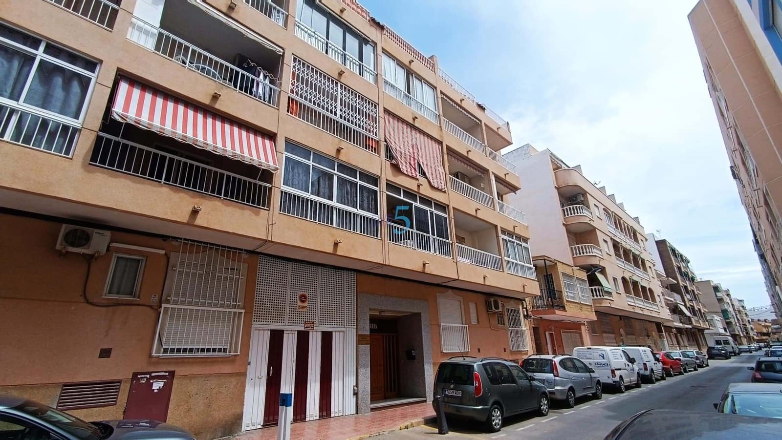 2 quarto Apartamento para venda em Torrevieja com garagem - 189 000 € (Ref: 7596359)