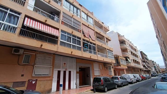 2 quarto Apartamento para venda em Torrevieja com garagem - 189 000 € (Ref: 7596359)