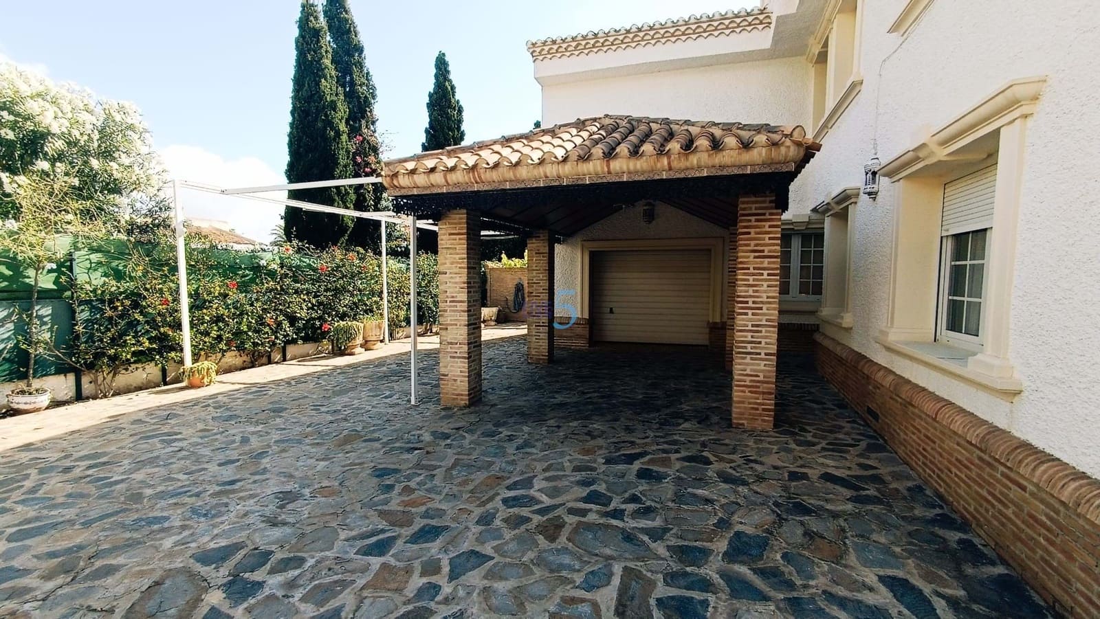 6 sypialnia Willa na sprzedaż w Cabo Roig z basenem garażem - 1 490 000 € (Ref: 7617382)