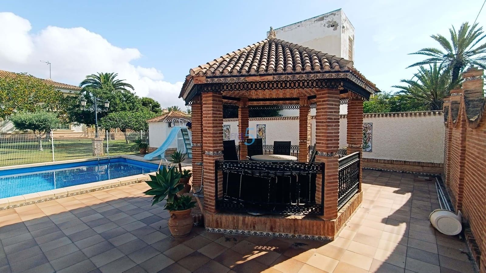 6 sypialnia Willa na sprzedaż w Cabo Roig z basenem garażem - 1 490 000 € (Ref: 7617382)