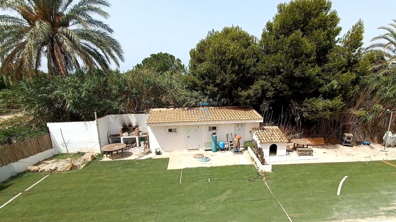 8 bedroom Villa for sale in Rojales with pool garage - € 400,000 (Ref: 7736951)