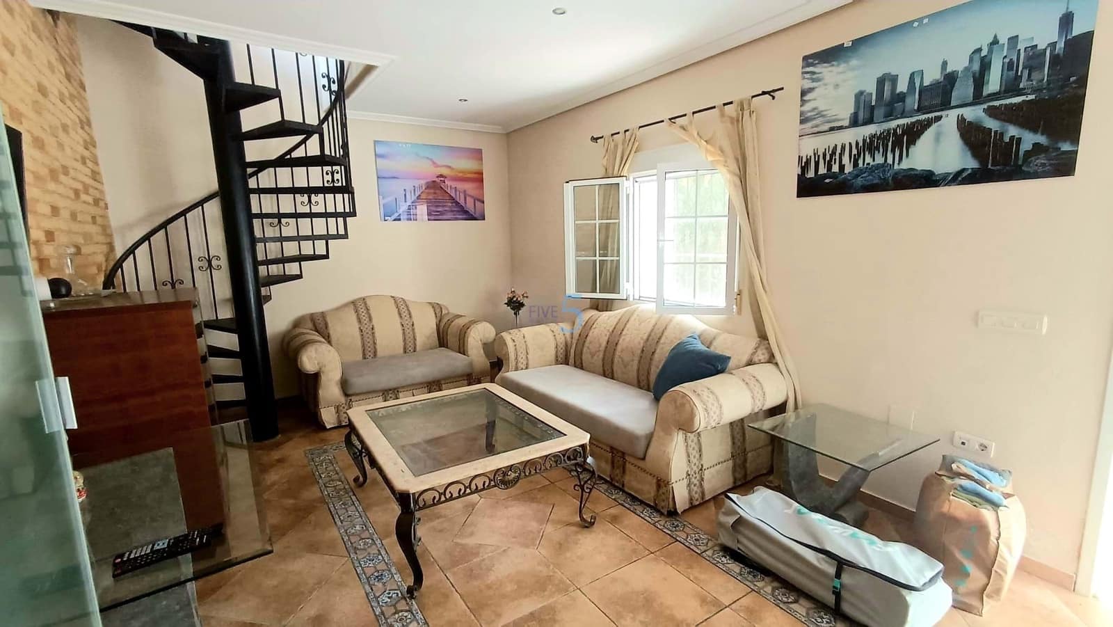 8 bedroom Villa for sale in Rojales with pool garage - € 400,000 (Ref: 7736951)