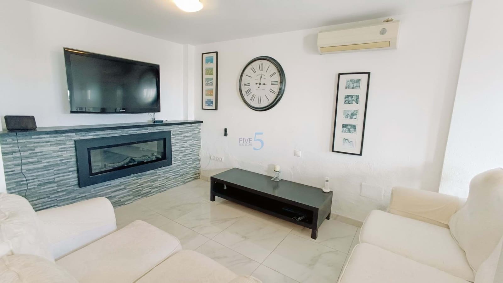 4 chambre Villa/Maison à vendre à Villamartin avec piscine - 345 000 € (Ref: 7947979)