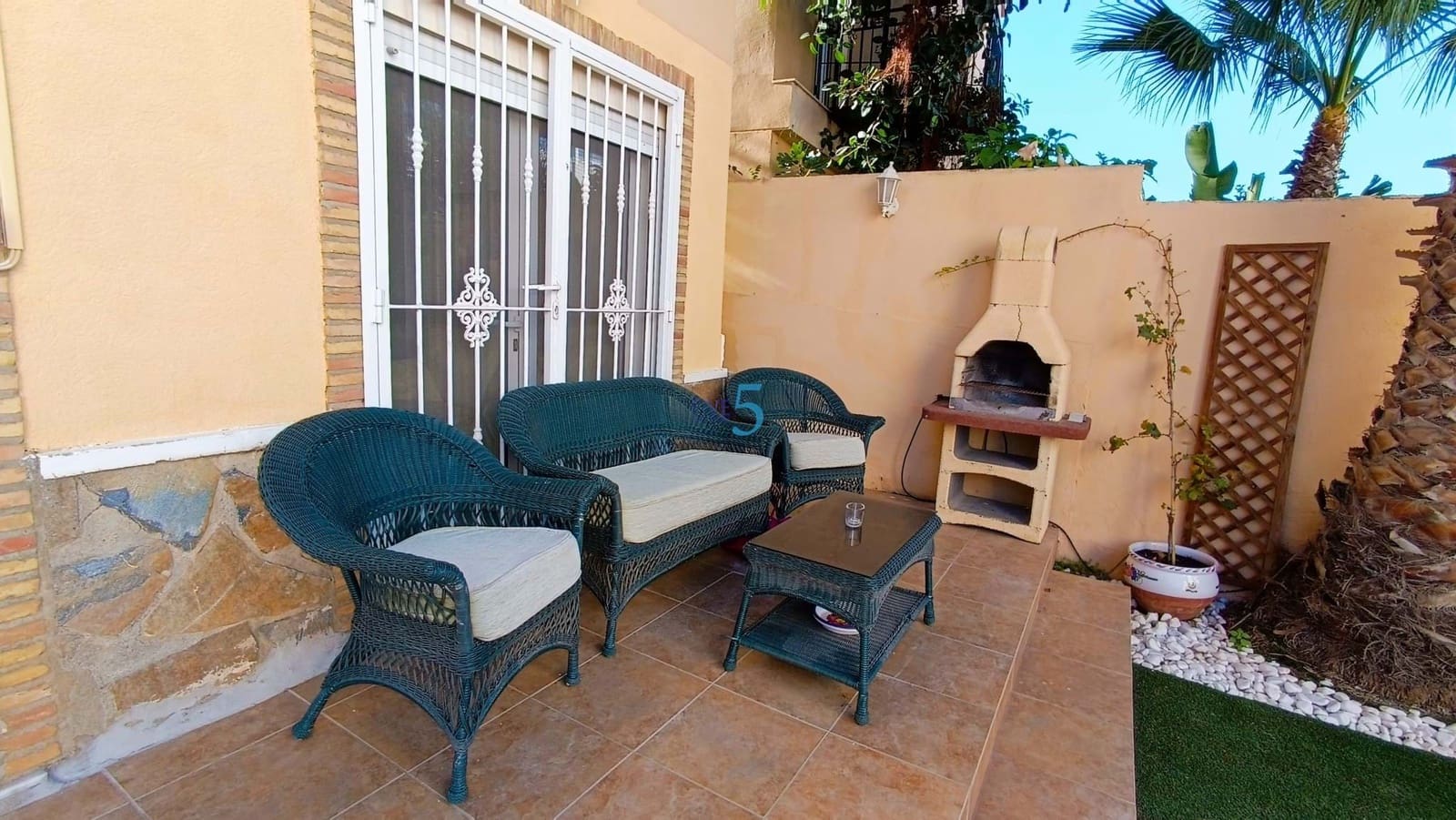 4 chambre Villa/Maison à vendre à Villamartin avec piscine - 345 000 € (Ref: 7947979)