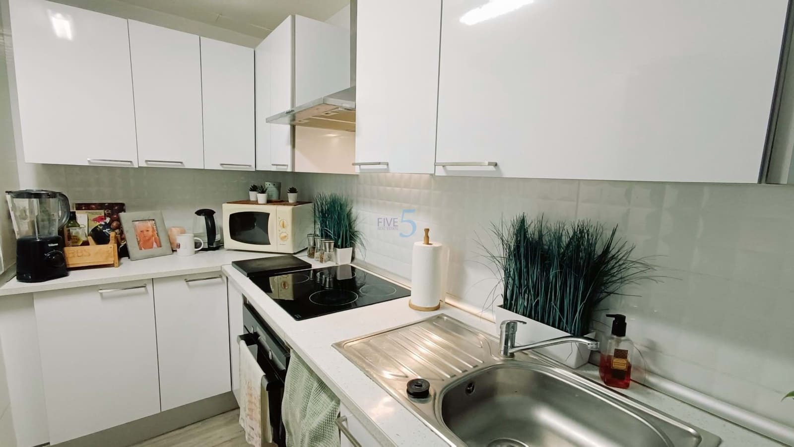 4 sypialnia Willa na sprzedaż w La Zenia z basenem garażem - 399 000 € (Ref: 8088556)