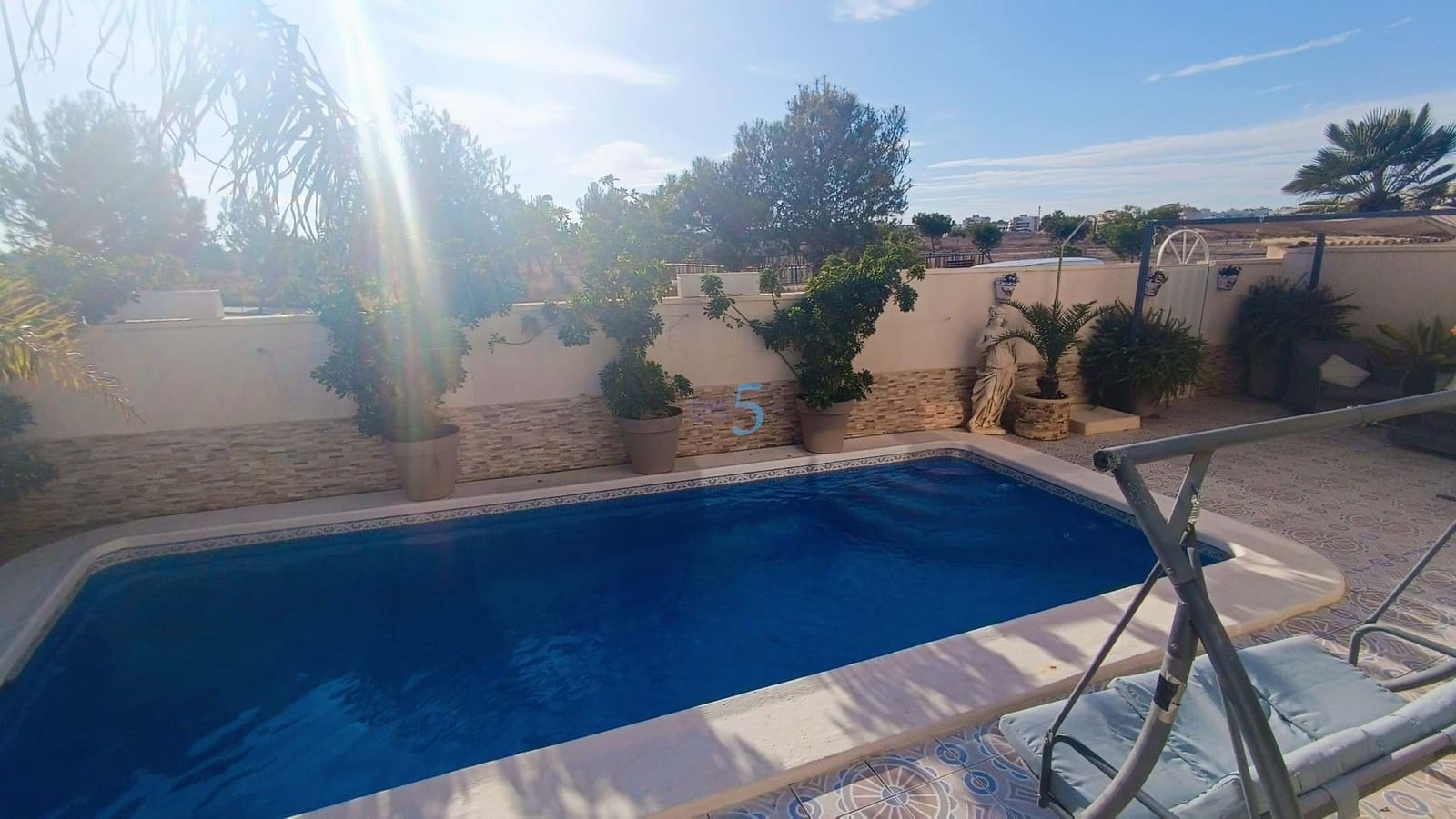 4 sypialnia Willa na sprzedaż w La Zenia z basenem garażem - 399 000 € (Ref: 8088556)