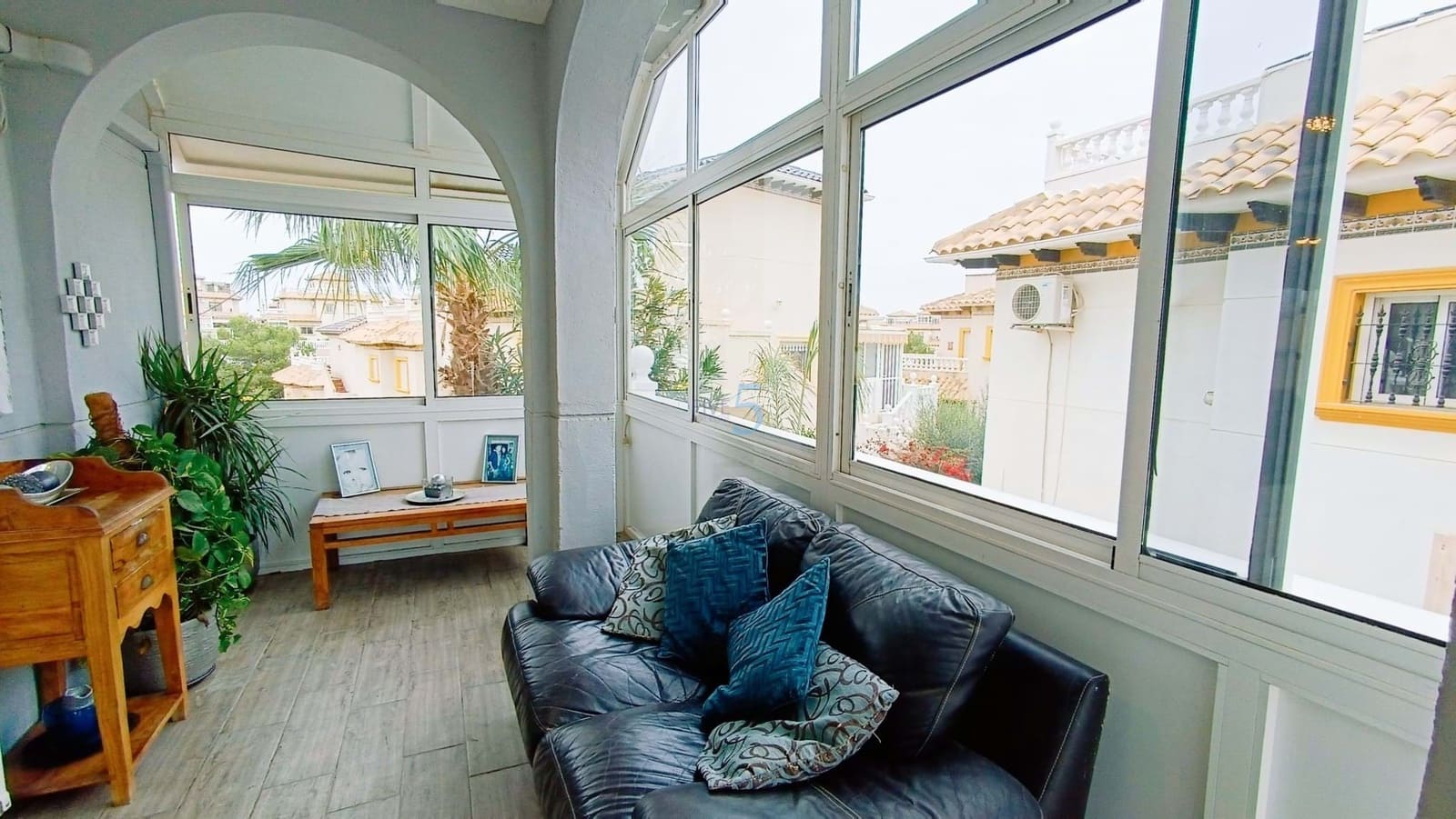 4 sypialnia Willa na sprzedaż w La Zenia z basenem garażem - 399 000 € (Ref: 8088556)