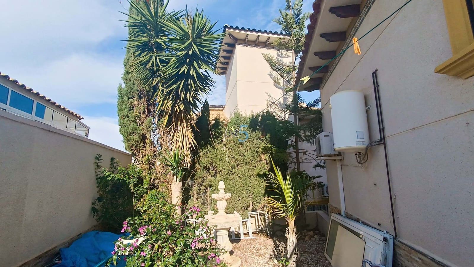 4 sypialnia Willa na sprzedaż w La Zenia z basenem garażem - 399 000 € (Ref: 8088556)