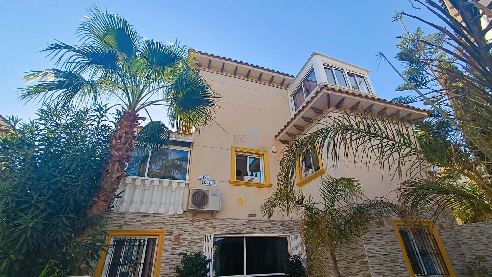 4 sypialnia Willa na sprzedaż w La Zenia z basenem garażem - 399 000 € (Ref: 8088556)