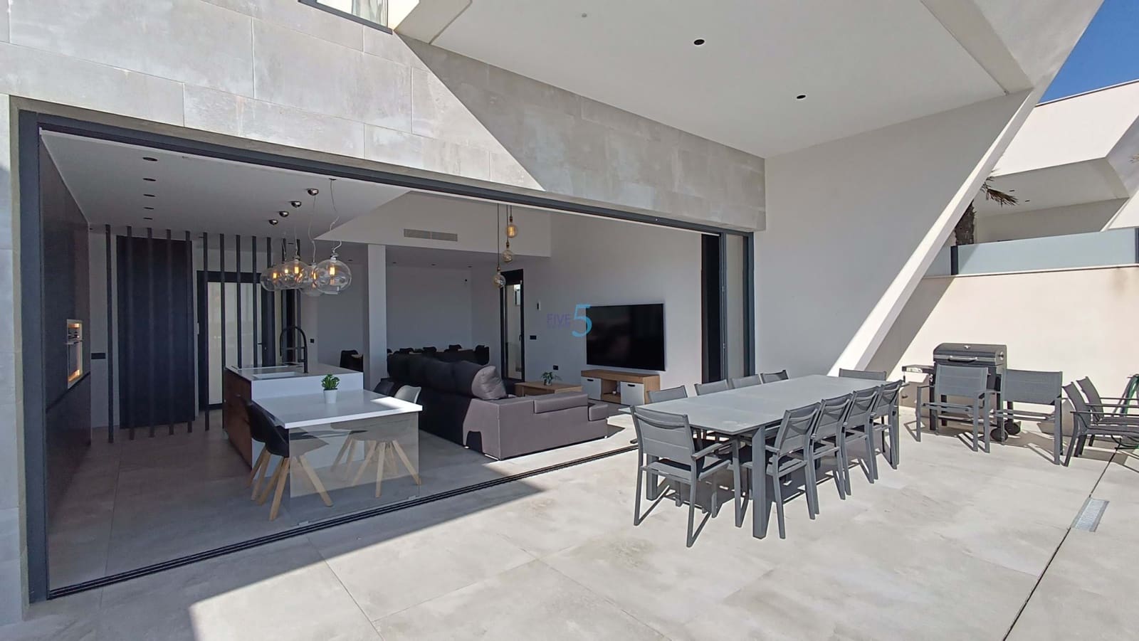 4 quarto Moradia para venda em Ciudad Quesada com piscina garagem - 740 000 € (Ref: 8134167)