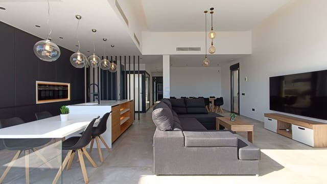 4 chambre Villa/Maison à vendre à Ciudad Quesada, Rojales avec piscine garage - 740 000 € (Ref: 8134167)