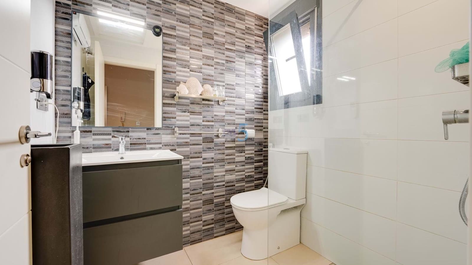 Studio til salg i Pilar de la Horadada med swimmingpool garage - € 130.000 (Ref: 8207881)