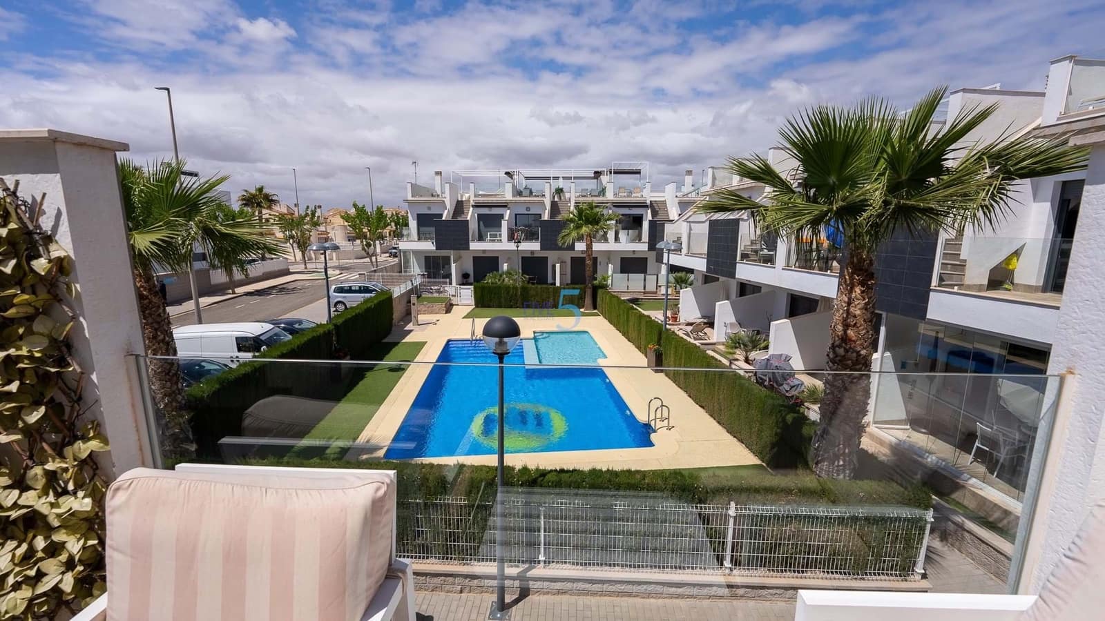 Studio til salg i Pilar de la Horadada med swimmingpool garage - € 130.000 (Ref: 8207881)