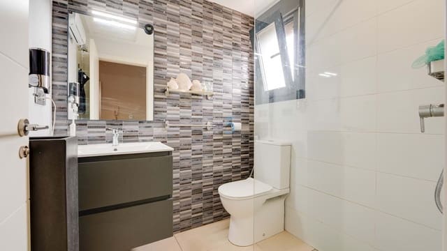 Estúdio para venda em Pilar de la Horadada com piscina garagem - 130 000 € (Ref: 8207881)