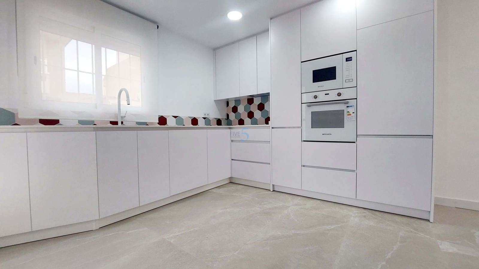 2 bedroom Apartment for sale in Torre de la Horadada with pool garage - € 225,000 (Ref: 8253076)