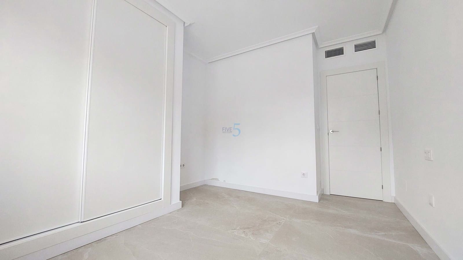 2 bedroom Apartment for sale in Torre de la Horadada with pool garage - € 225,000 (Ref: 8253076)