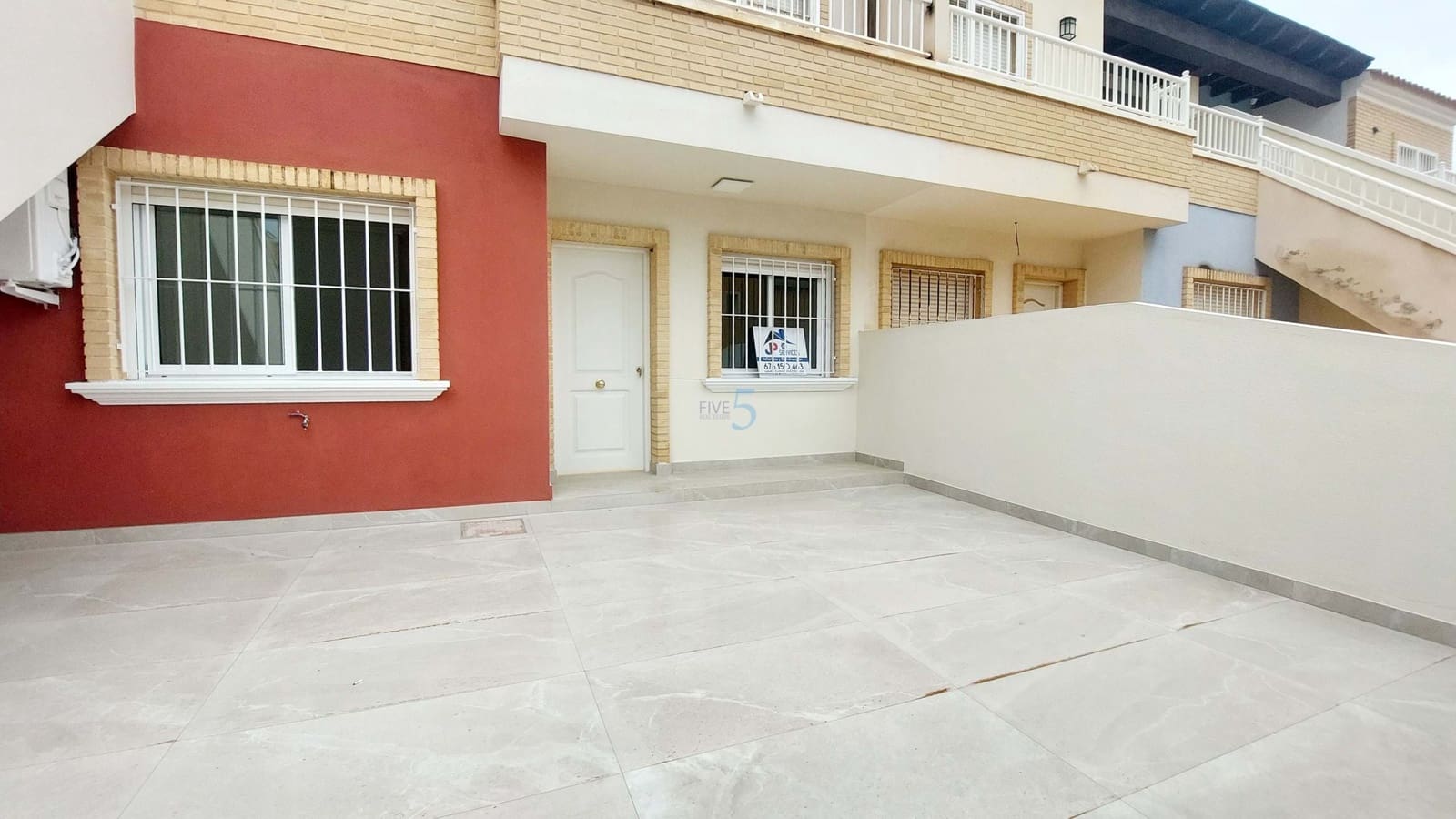 2 bedroom Apartment for sale in Torre de la Horadada with pool garage - € 225,000 (Ref: 8253076)