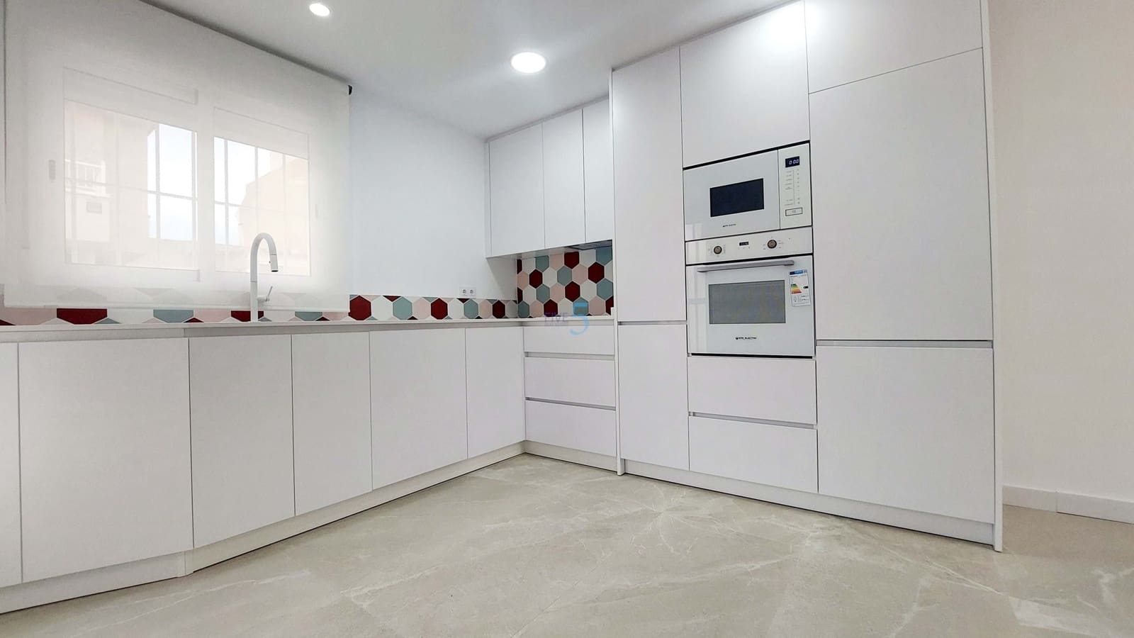 2 bedroom Apartment for sale in Torre de la Horadada with pool garage - € 225,000 (Ref: 8253076)