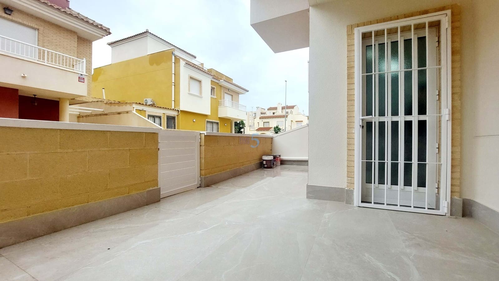 2 bedroom Apartment for sale in Torre de la Horadada with pool garage - € 225,000 (Ref: 8253076)