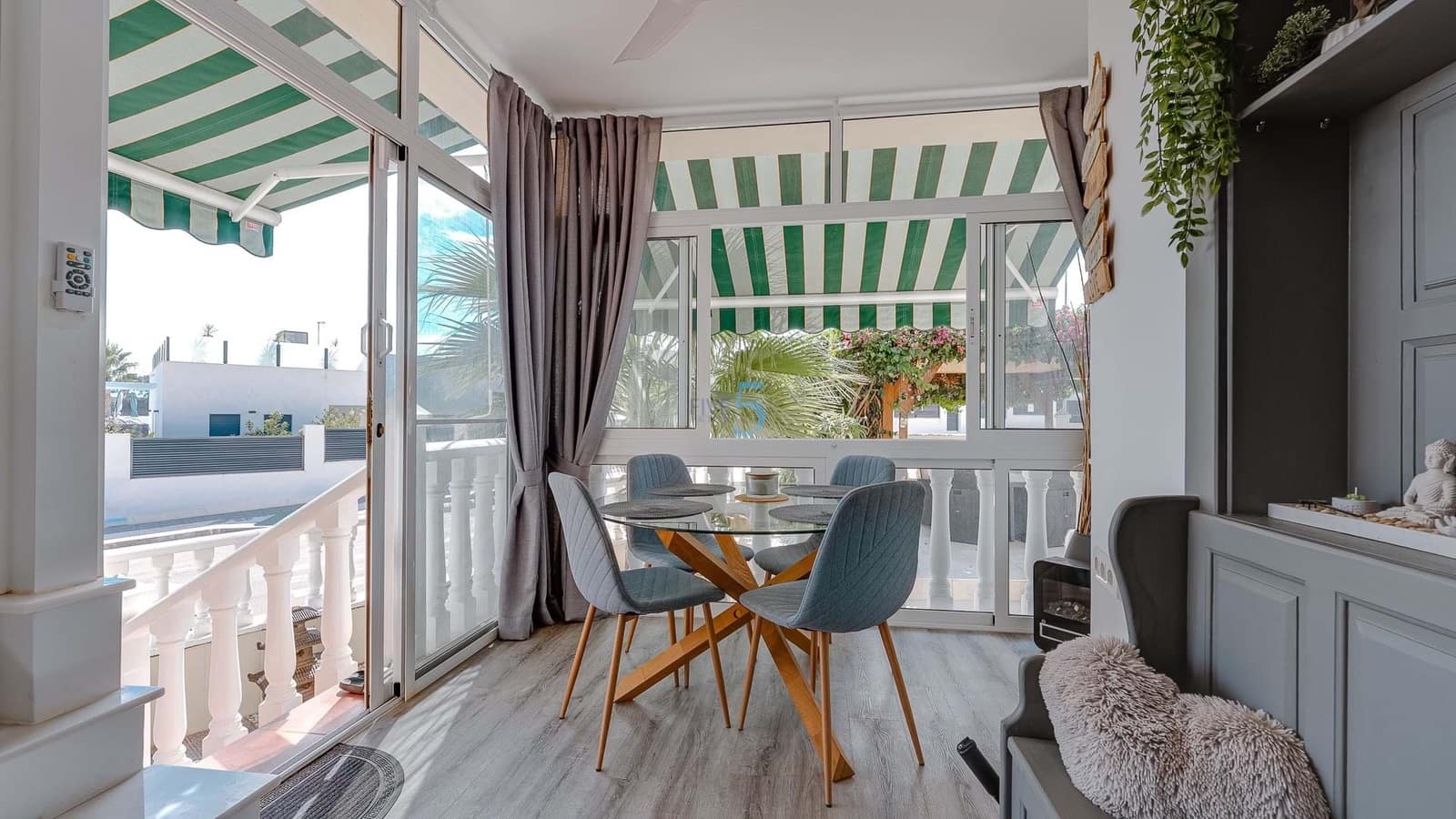 4 soveværelse Villa til salg i Pinar de Campoverde med swimmingpool - € 359.950 (Ref: 8296909)