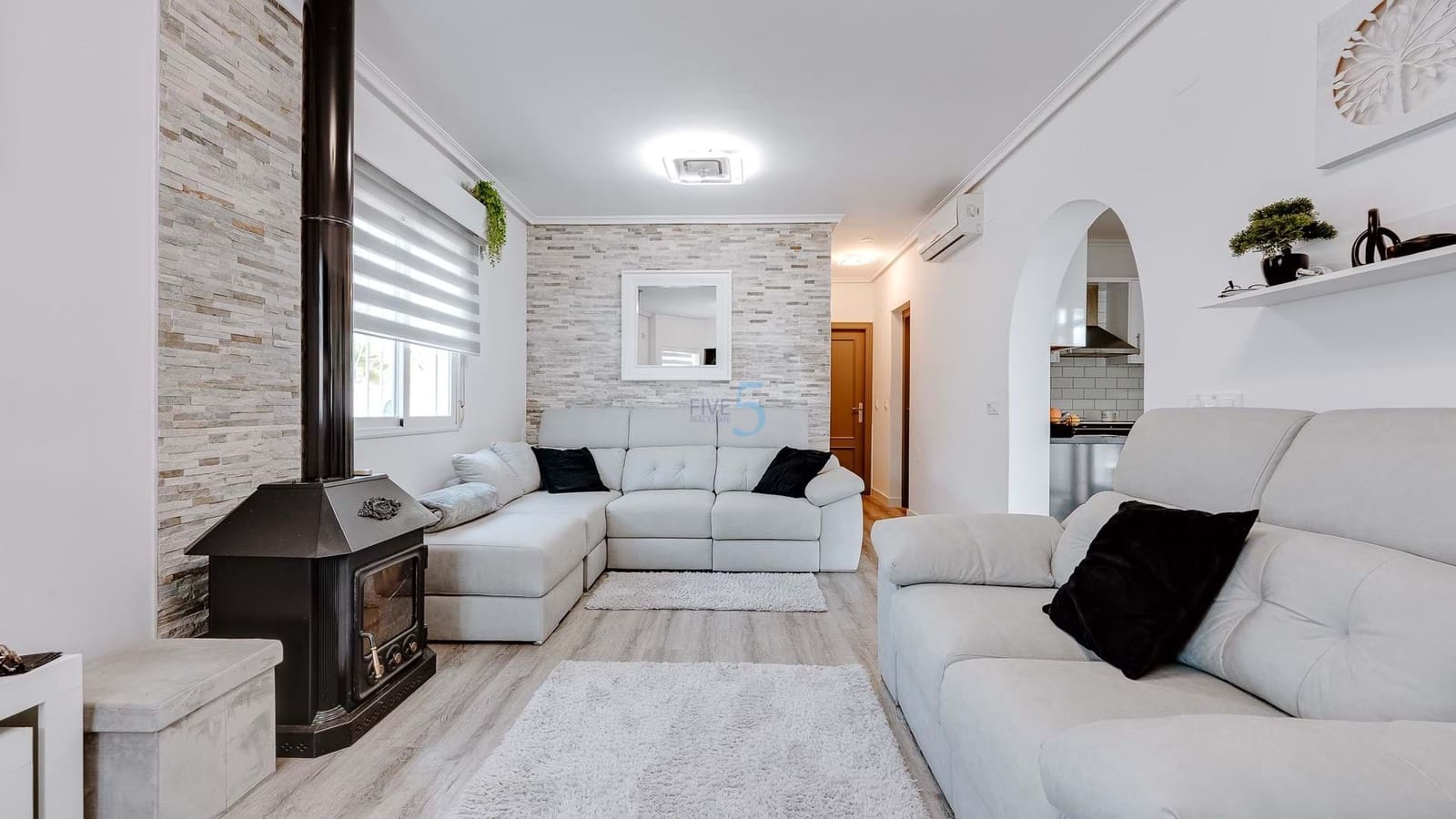 4 soveværelse Villa til salg i Pinar de Campoverde med swimmingpool - € 359.950 (Ref: 8296909)