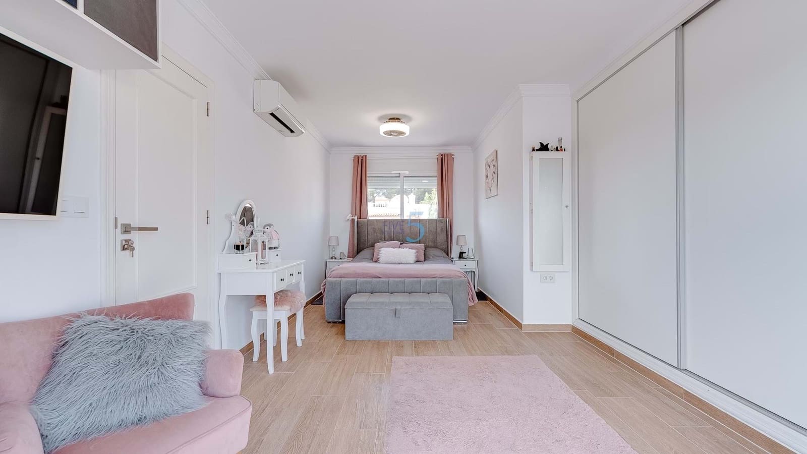 4 soveværelse Villa til salg i Pinar de Campoverde med swimmingpool - € 359.950 (Ref: 8296909)