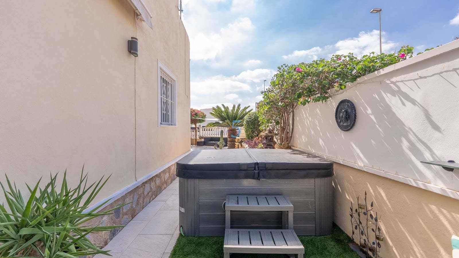 4 soveværelse Villa til salg i Pinar de Campoverde med swimmingpool - € 359.950 (Ref: 8296909)