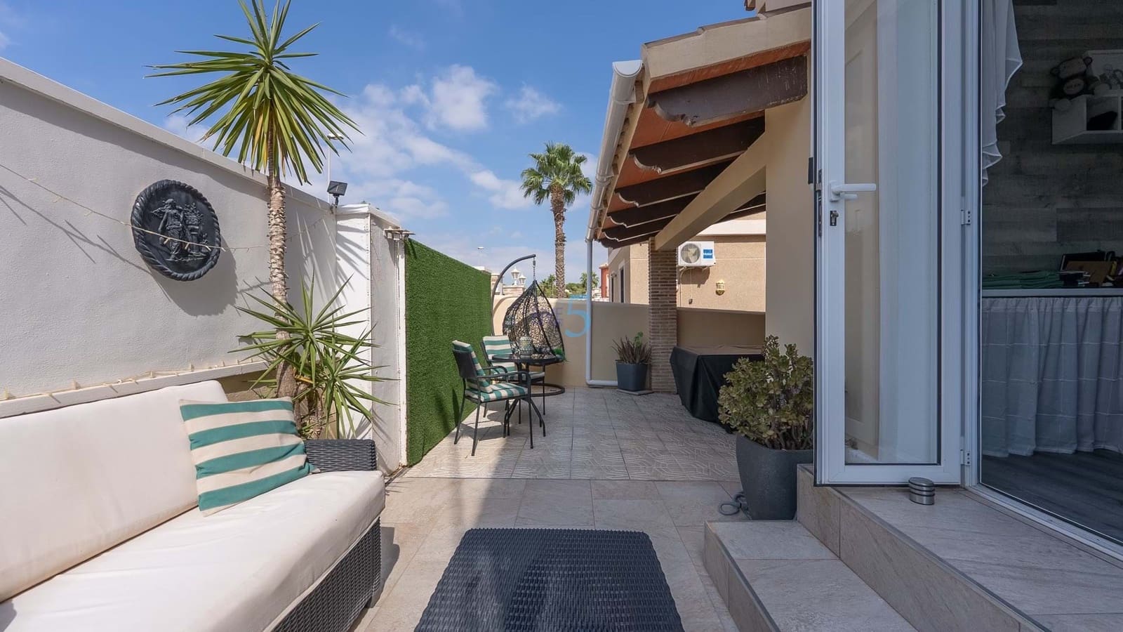 4 soveværelse Villa til salg i Pinar de Campoverde med swimmingpool - € 359.950 (Ref: 8296909)