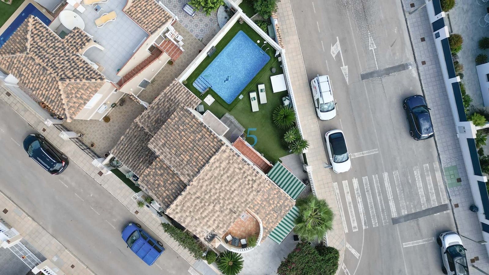 4 soveværelse Villa til salg i Pinar de Campoverde med swimmingpool - € 359.950 (Ref: 8296909)