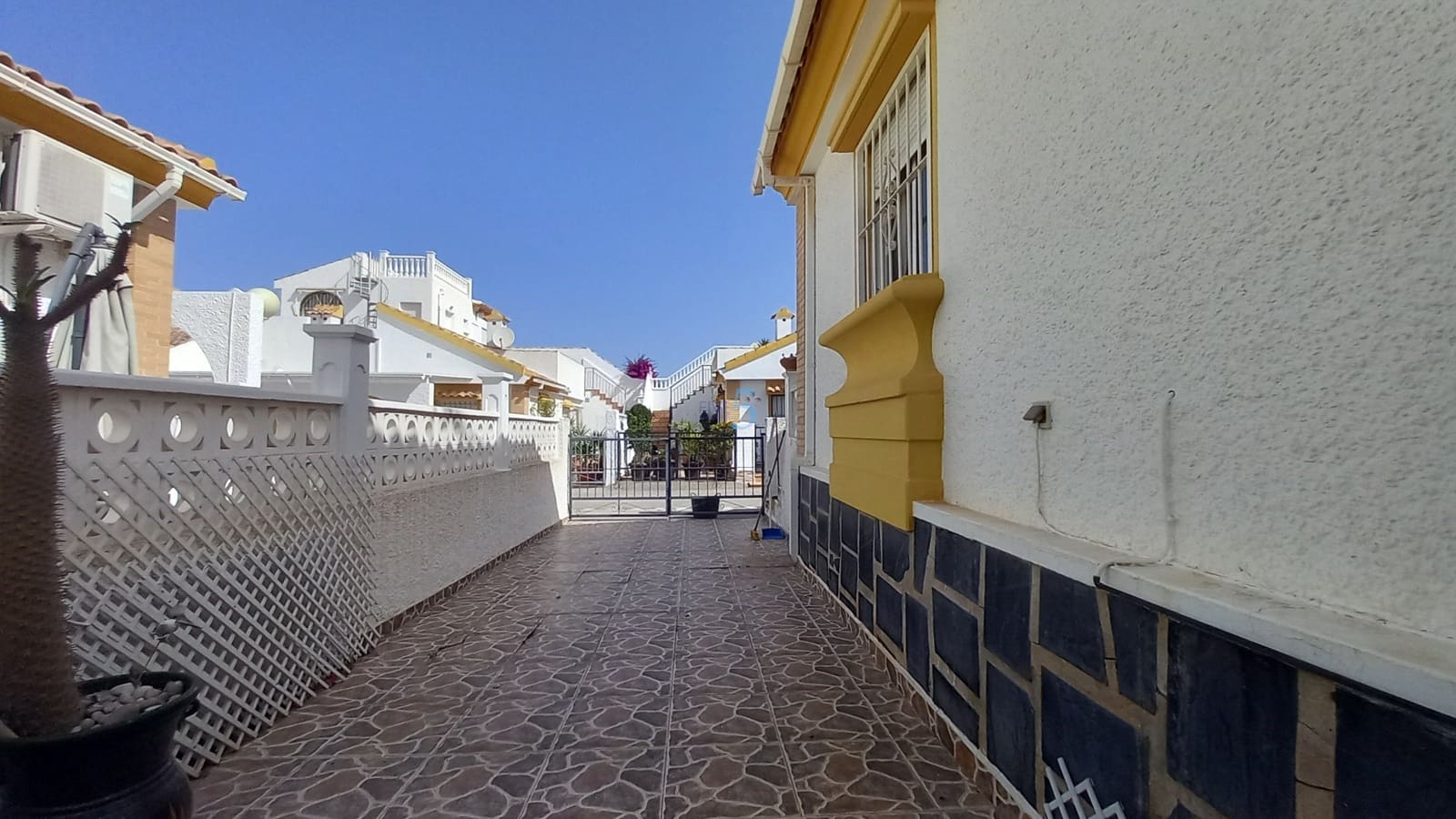 2 quarto Bungalow para venda em Guardamar del Segura com piscina garagem - 125 000 € (Ref: 8318738)