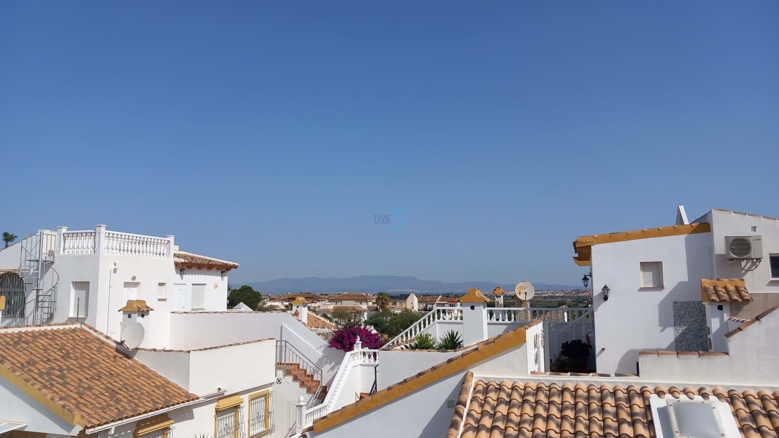 2 quarto Bungalow para venda em Guardamar del Segura com piscina garagem - 125 000 € (Ref: 8318738)