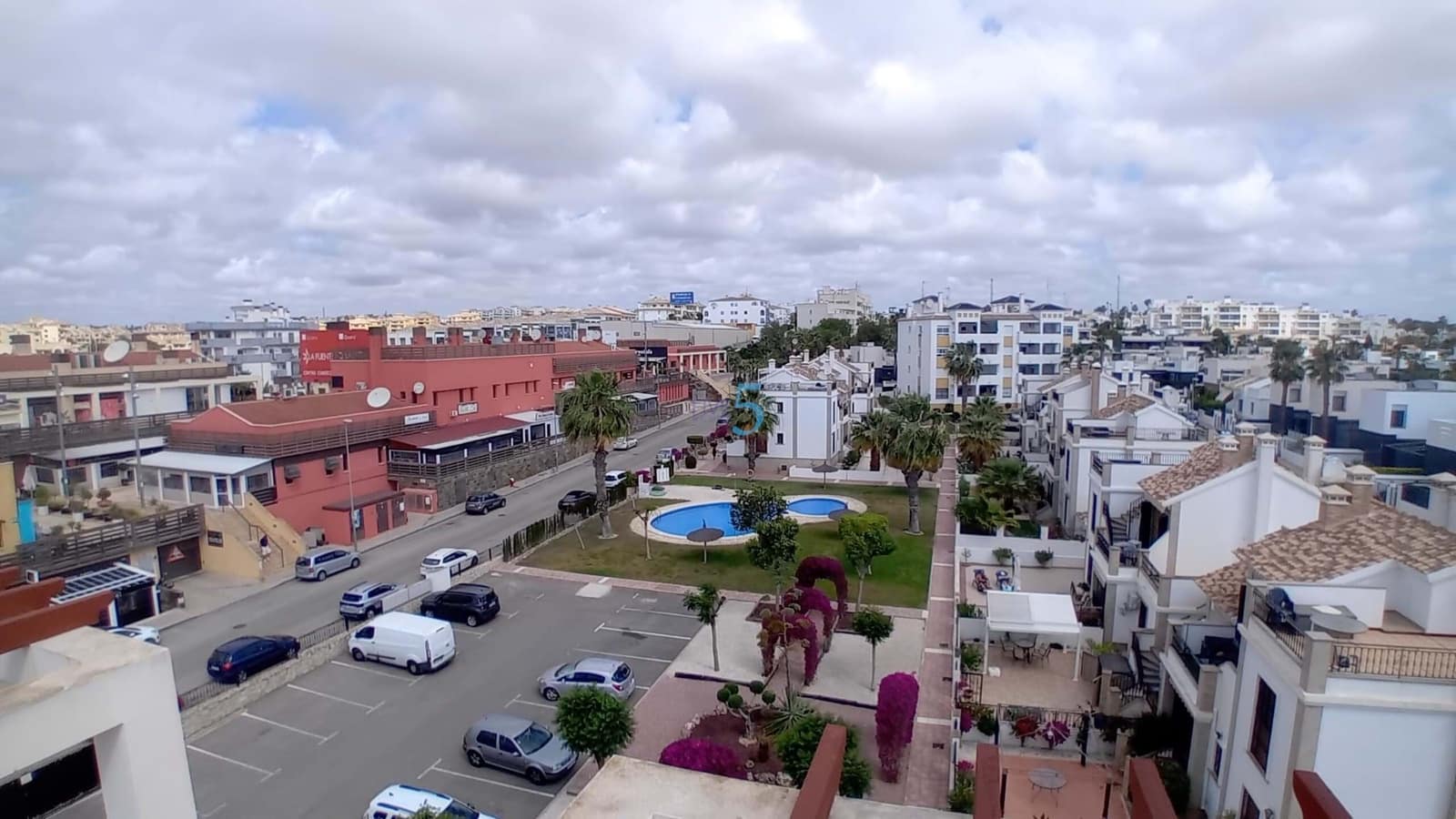 2 bedroom Apartment for sale in Villamartin with pool garage - € 180,000 (Ref: 8332703)