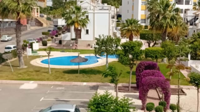 2 chambre Appartement à vendre à Villamartin, Orihuela avec piscine garage - 180 000 € (Ref: 8332703)
