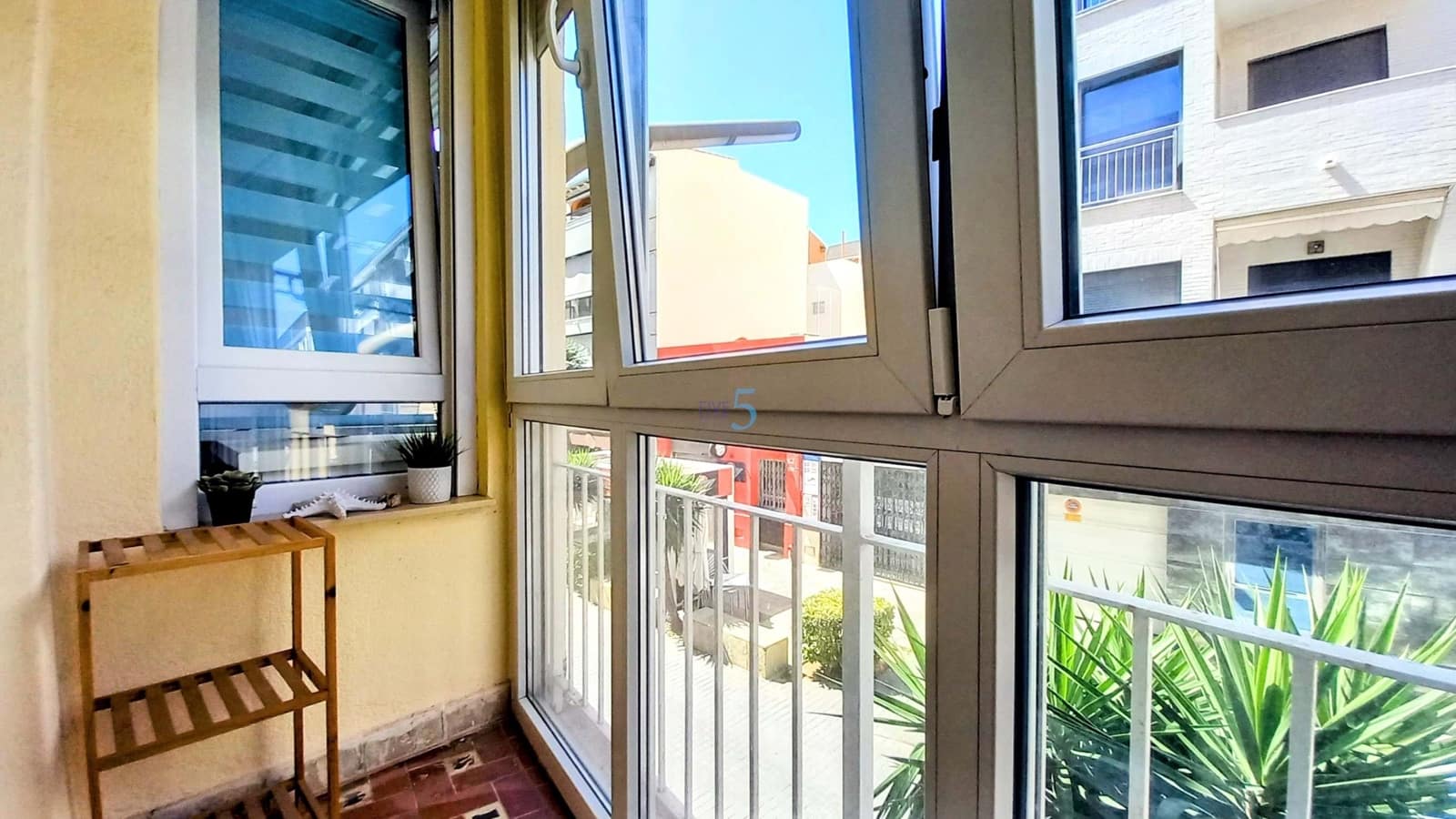 Apartamento de 4 habitaciones en Torrevieja en venta - 175.000 € (Ref: 8372168)