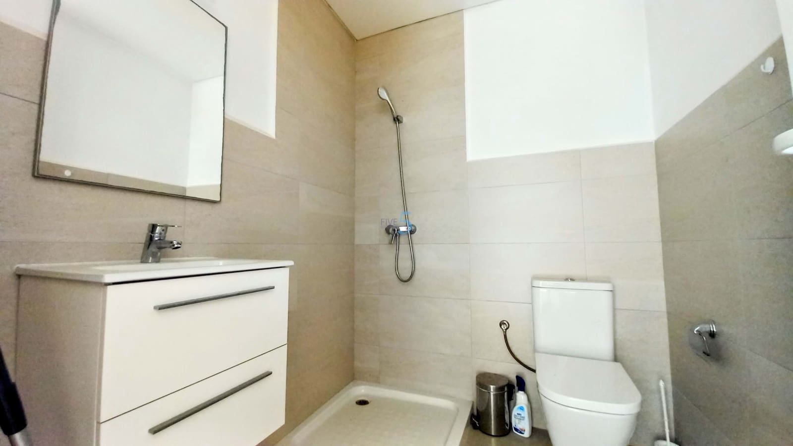 Apartamento de 4 habitaciones en Torrevieja en venta - 175.000 € (Ref: 8372168)