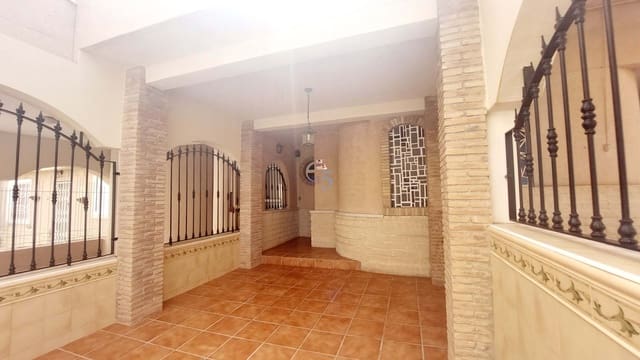 3 soverom Hus til salgs i Mil Palmeras, Pilar de la Horadada med svømmebasseng - € 320 000 (Ref: 8399648)