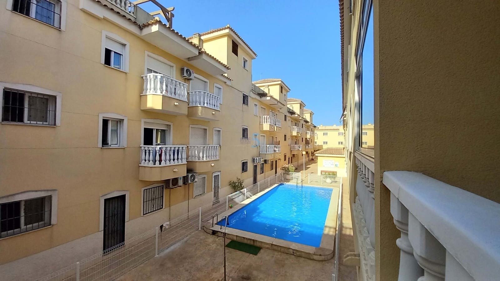 2 soveværelse Lejlighed til salg i Formentera del Segura med swimmingpool - € 93.000 (Ref: 8418620)