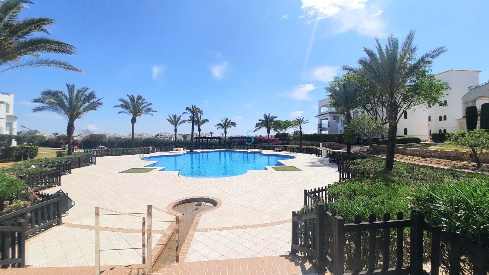 2 chambre Appartement à vendre à Roldan avec piscine garage - 145 000 € (Ref: 8444977)