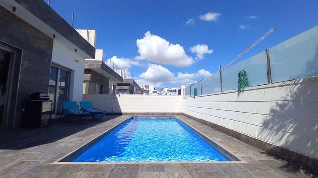 3 bedroom Villa for sale in Villamartin, Orihuela with pool - € 369,950 (Ref: 8475469)