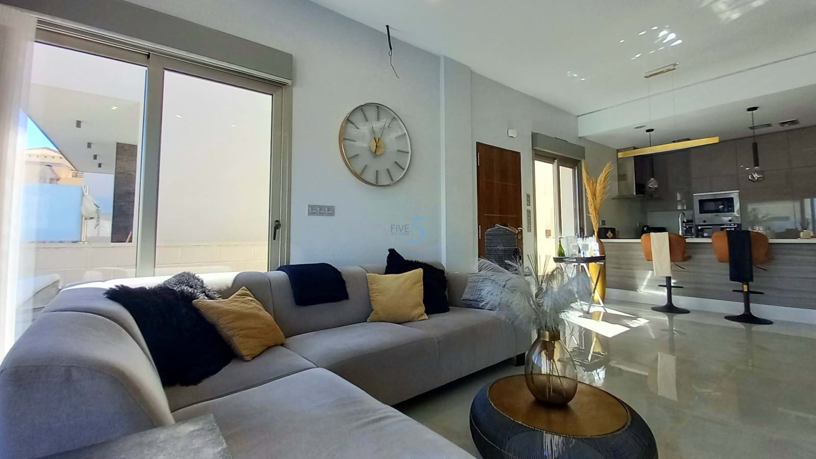 3 bedroom Villa for sale in Villamartin with pool - € 369,950 (Ref: 8475469)