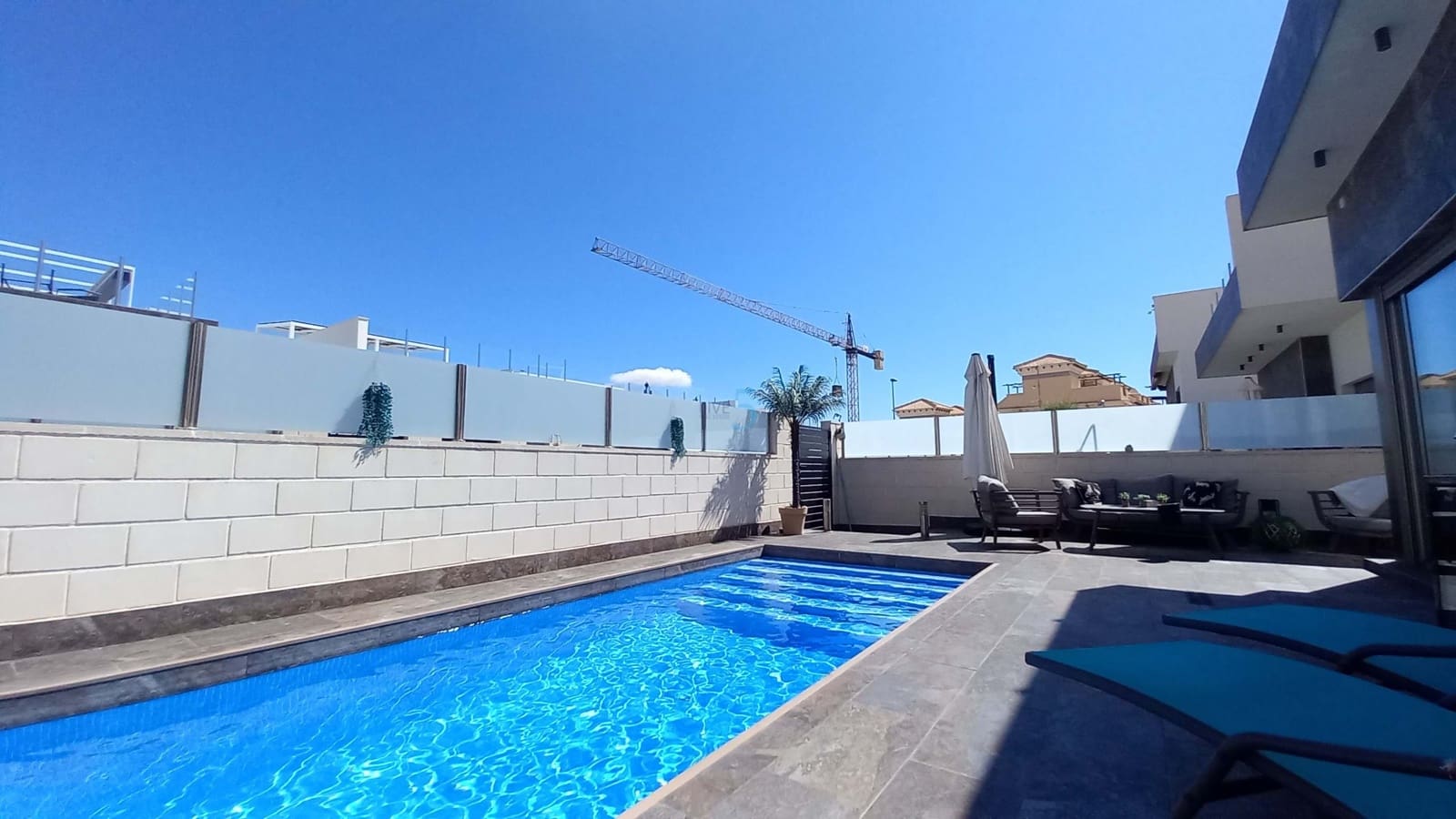 3 bedroom Villa for sale in Villamartin with pool - € 369,950 (Ref: 8475469)