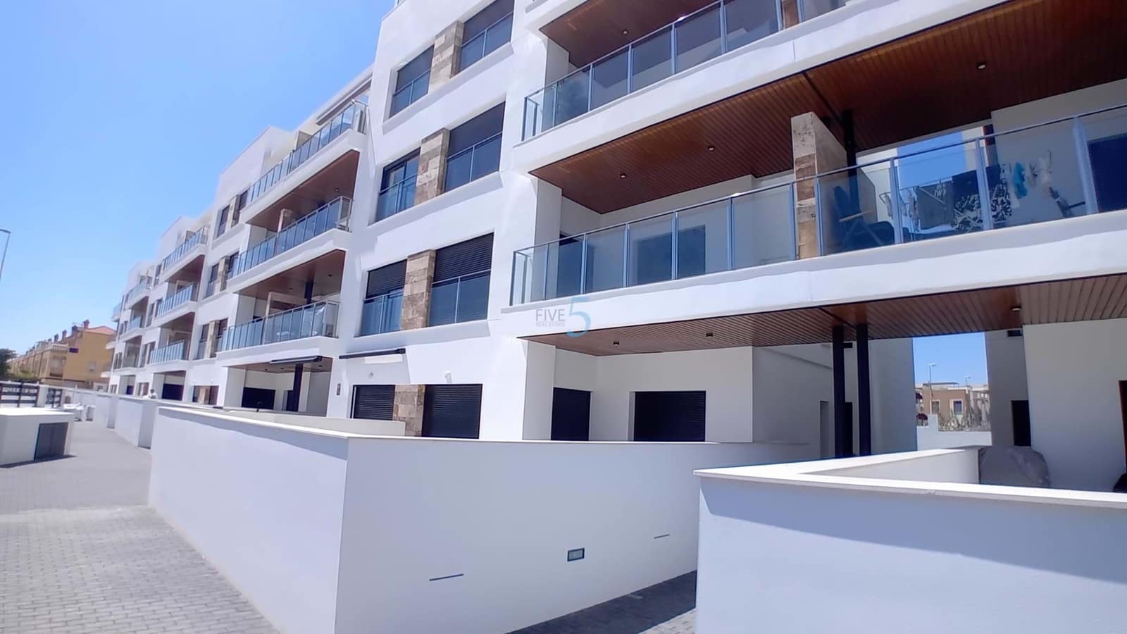 2 sypialnia Apartament na sprzedaż w La Zenia z basenem garażem - 375 000 € (Ref: 8478557)