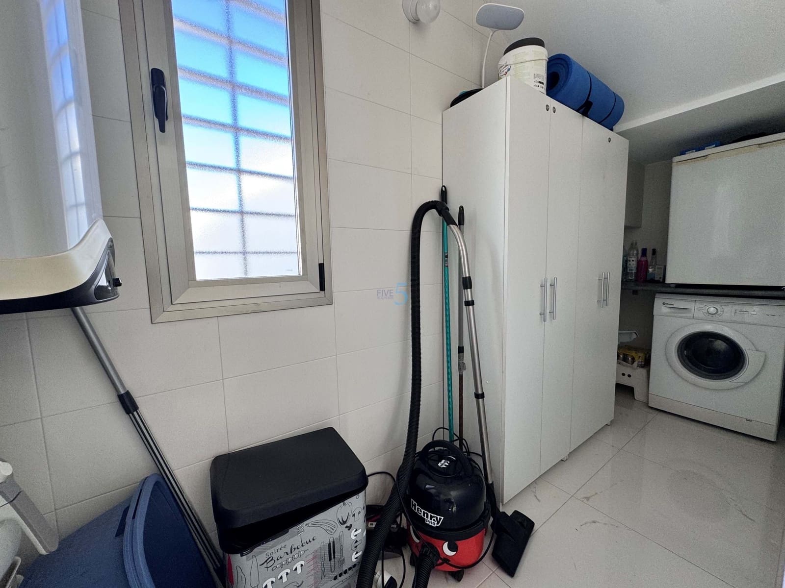 3 bedroom Villa for sale in Villamartin with pool - € 395,000 (Ref: 8515046)